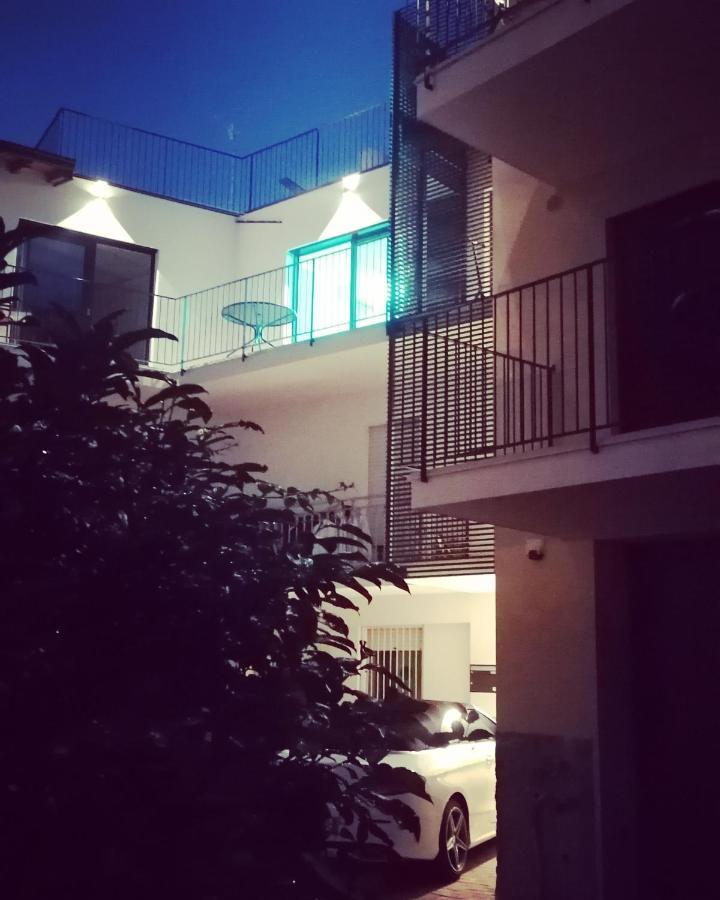 New Marina Apartments 토리델베나코 외부 사진